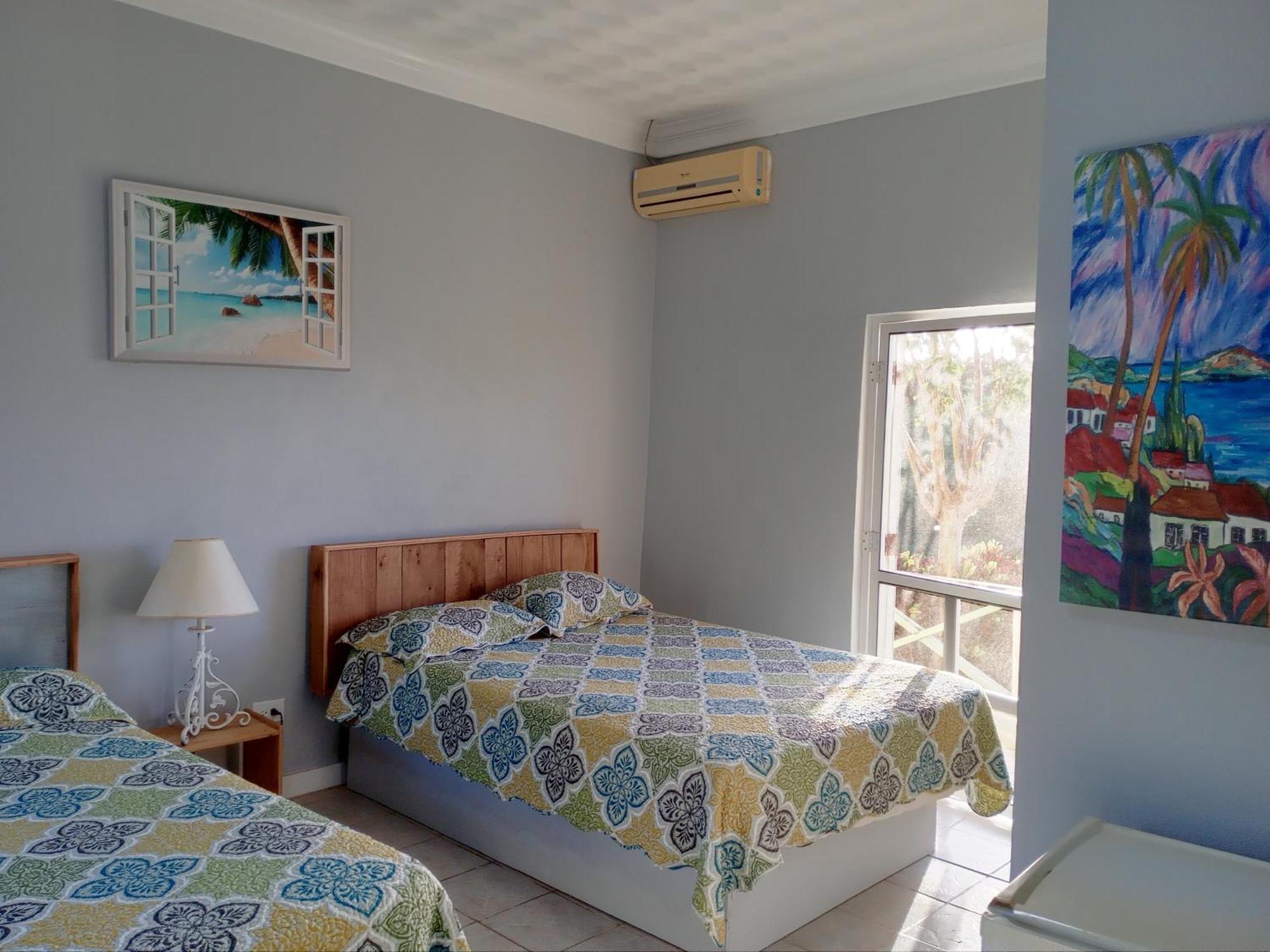 Surfers Manor Motel Gregory Town Екстер'єр фото